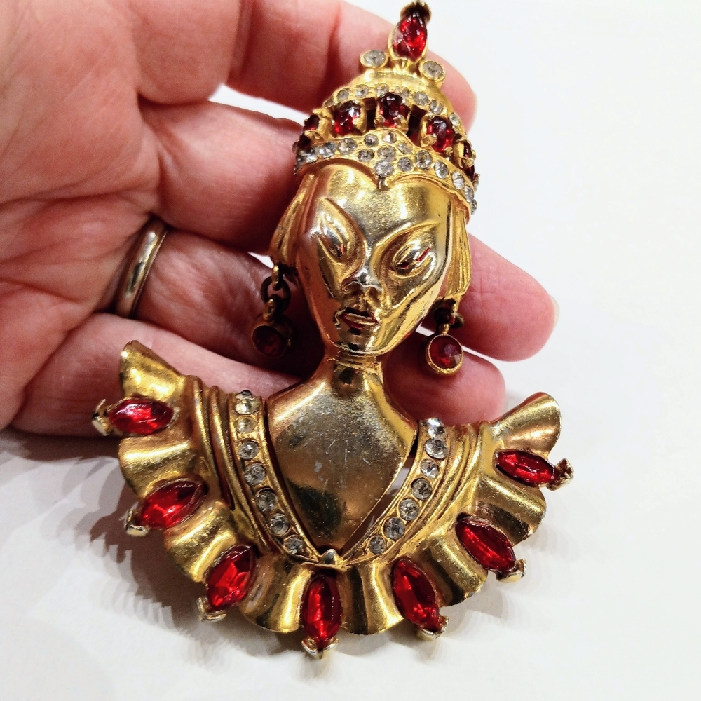Vintage Reinad Signed Asian Princess Altered Brooch